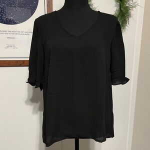 Premise Studio Ruffle Sleeve V-Neck Blouse | Size Small